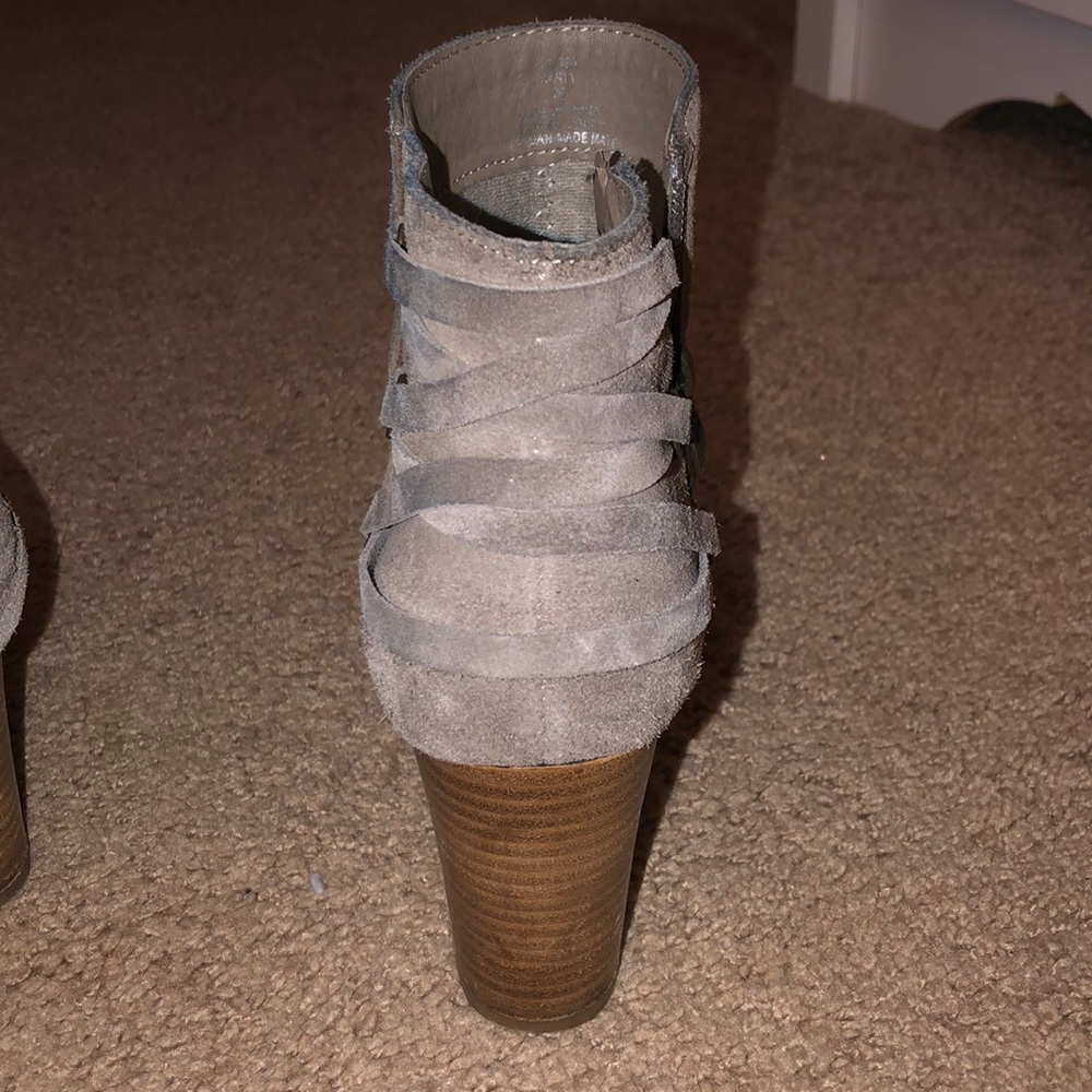 Grey Booties - Picture 3 of 4